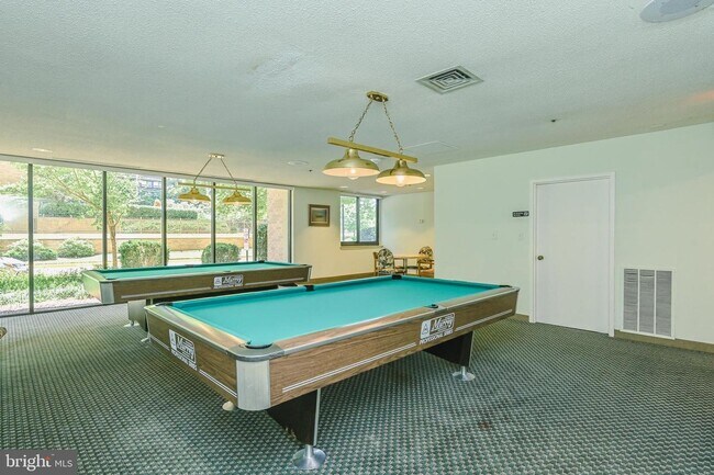 Building Photo - 5505 Seminary Rd