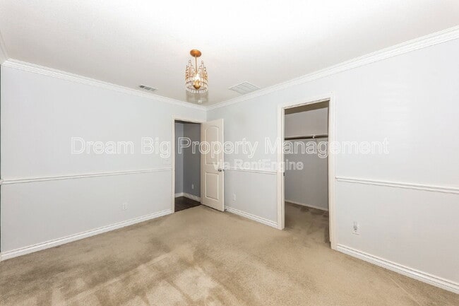 Building Photo - 17007 Raven St