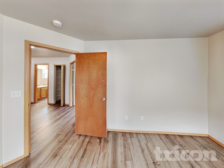 Building Photo - 6901 41st St E