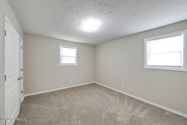 Building Photo - 2213 23rd Ave
