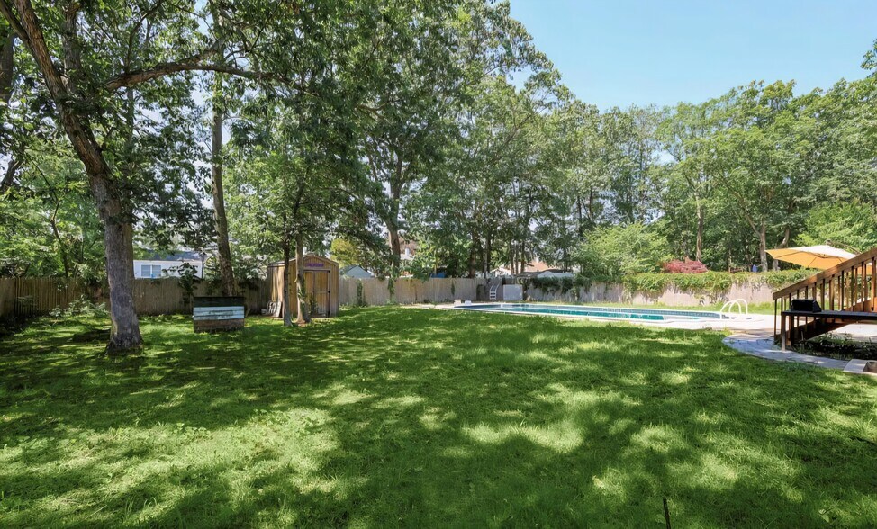 Building Photo - 23 Princeton Dr