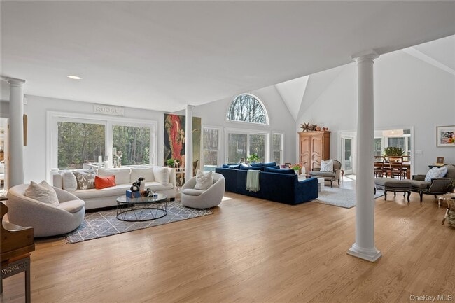 Building Photo - 38 Pheasant Run