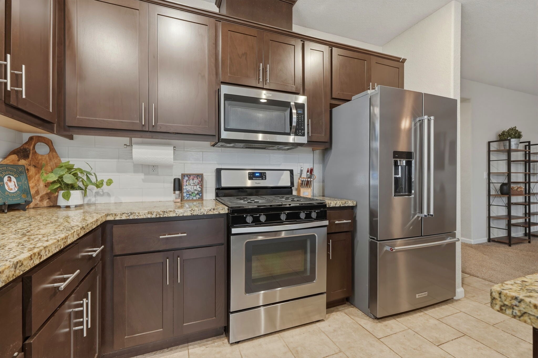 Building Photo - 1161 Greenbrier Dr