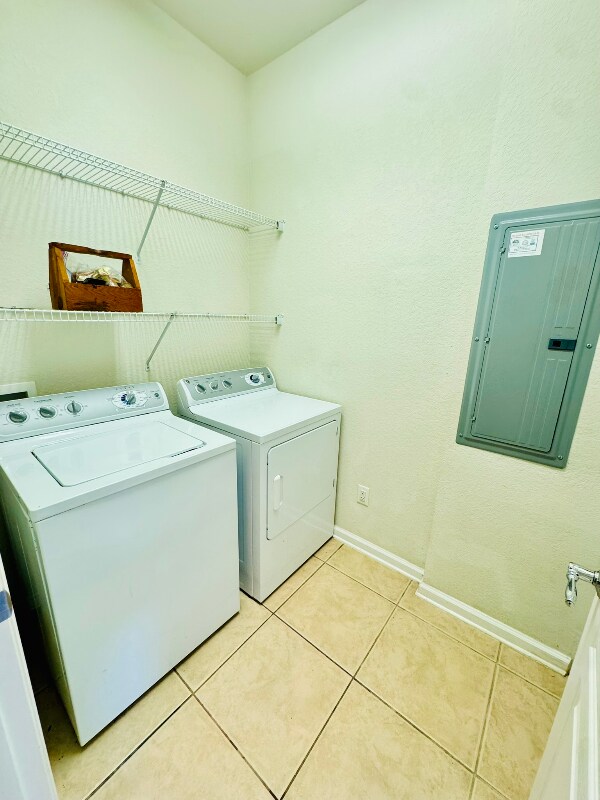 Building Photo - 12974 Vennetta Way