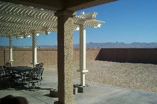 Building Photo - 1740 Greenfield Dr