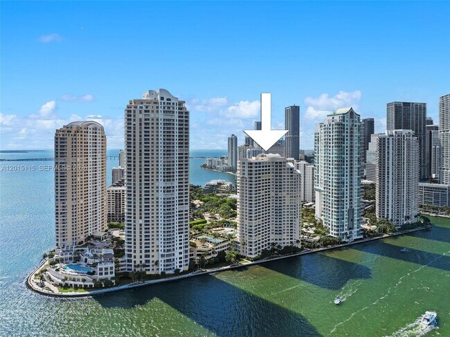 Building Photo - 888 Brickell Key Dr