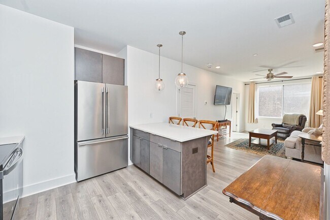 Building Photo - **2022-BUILT CONDO IN THE HEART OF WEDGEWOOD-HOUSTON WALKING DISTANCE TO GEODIS PARK**