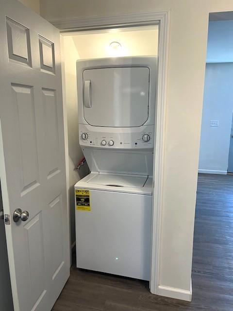 Building Photo - 5485 Mercedes Dr