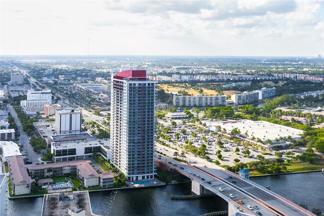 Building Photo - 1830 S Ocean Dr