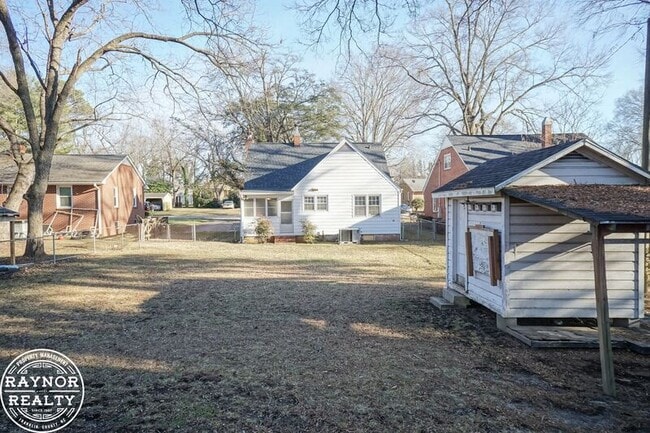Building Photo - 433 Norvell St