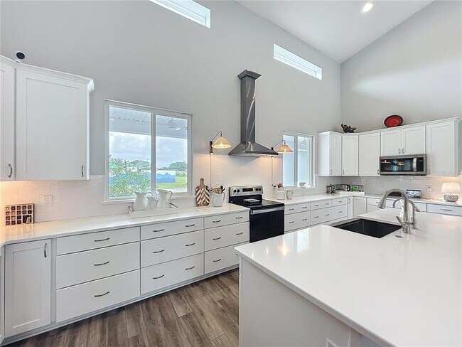 Building Photo - 10224 South Bay Lake Rd