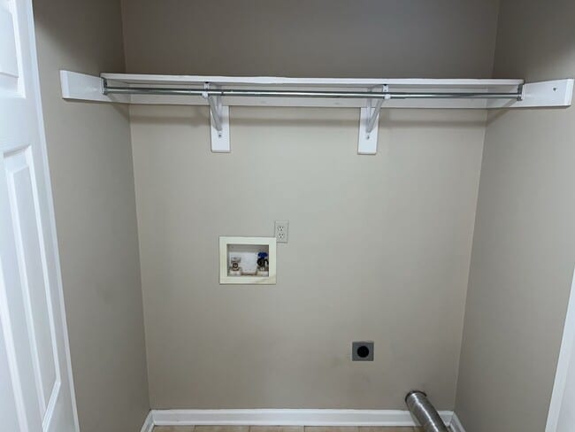 Building Photo - 22 E Dubois St