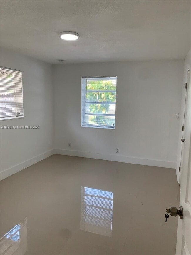 Building Photo - 2109 N 17th Ct