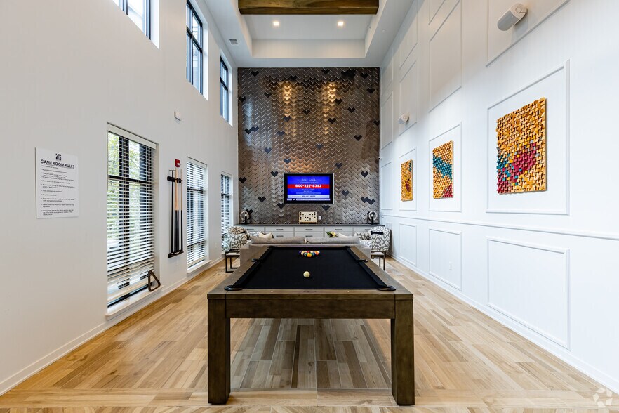 Meeder Flats Apartment Homes 1000 Strand Dr Cranberry PA 16066