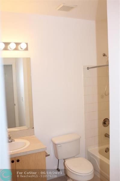 Building Photo - 10348 Fox Trail Rd S