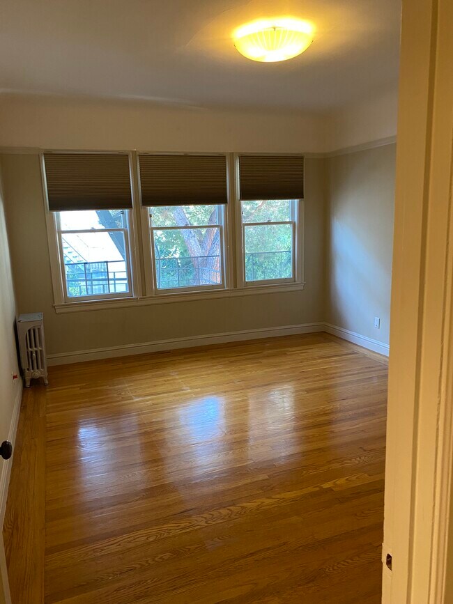 Building Photo - 741 14th St