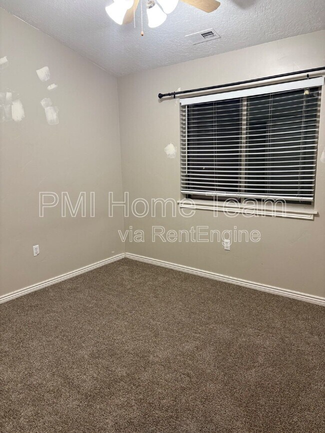 Building Photo - 260 Ailee Lane