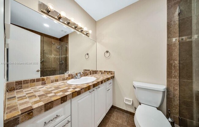 Building Photo - 4718 SW 67th Ave