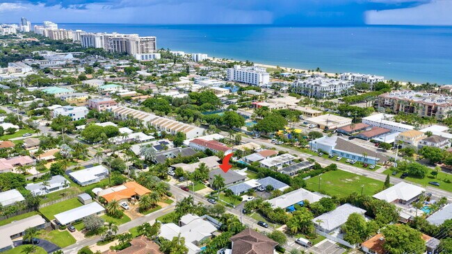 Building Photo - 4442 Sea Grape Dr