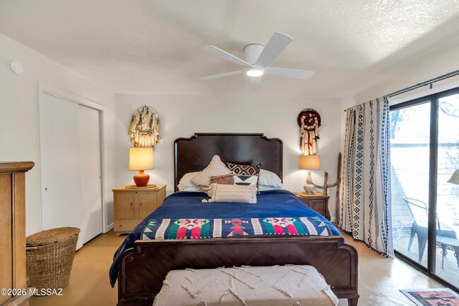 Building Photo - 2549 N Palo Santo Dr