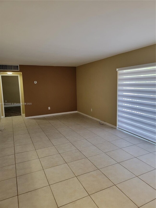 Building Photo - 4440 NW 79th Ave