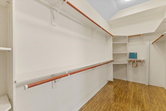 Building Photo - 9406 Laurel Wind Ct