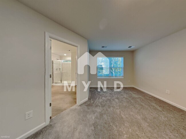 Building Photo - 3 br, 2.5 bath Townhome - 145 Eagle Chase Dr