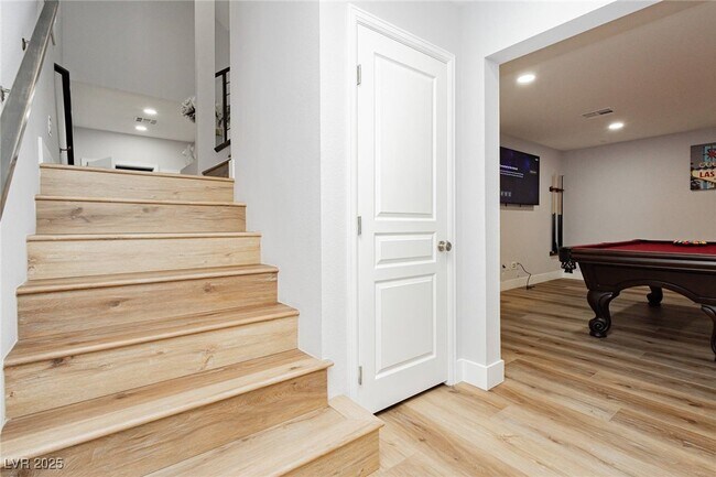 Building Photo - 8095 Carpenter Creek Ave