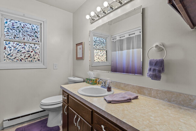 Building Photo - 4214 Xenia Ave N