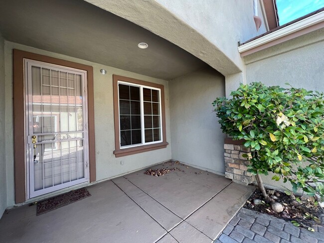 Building Photo - Del Webb @ Sierra Canyon Home Available Now