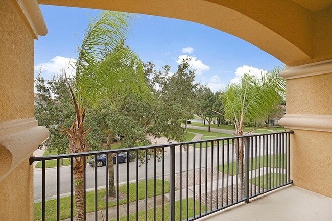 Building Photo - 748 Cresta Cir