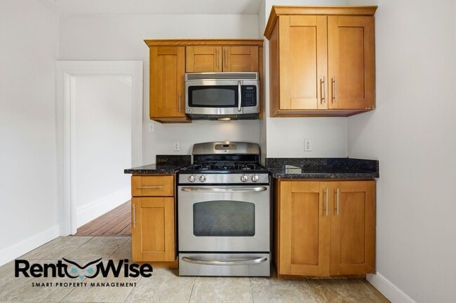 Building Photo - 3230 16th St