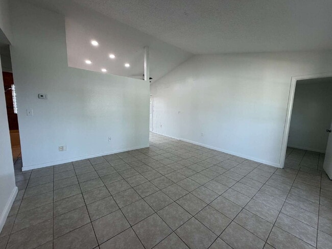 Building Photo - 3532 Glenburn Ct