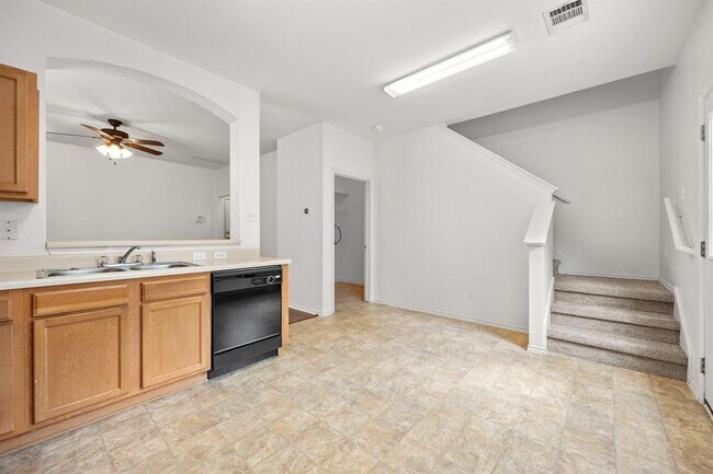 Building Photo - 709B Jane Austen Trail