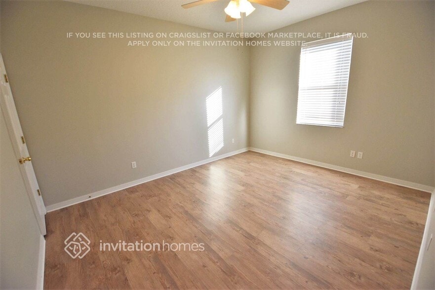 Building Photo - 8345 Baywood Vista Dr