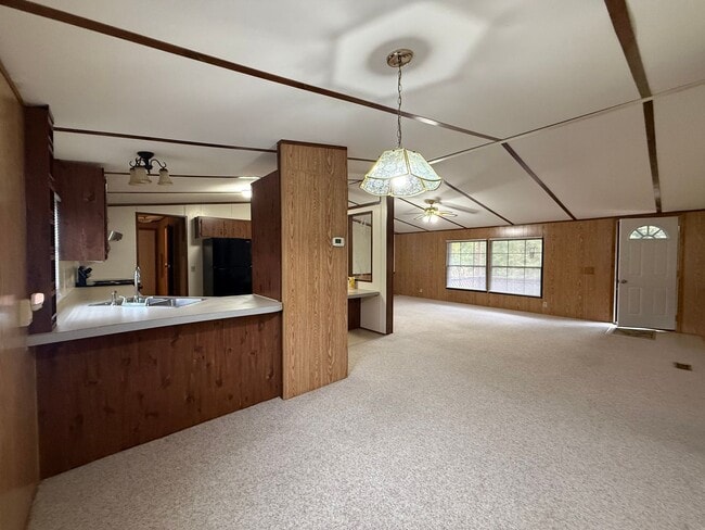 Building Photo - 3 Bedroom 2 Bathroom Home in Greene County, TN