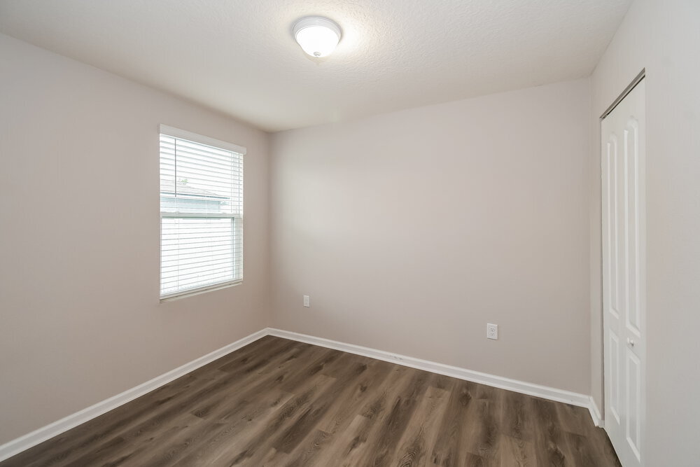 Building Photo - 2035 Pebble Point Dr