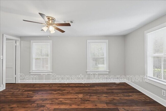 Building Photo - 2022 Ridgewood Ave