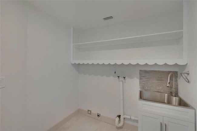 Building Photo - 1492 Sea Gull Dr S