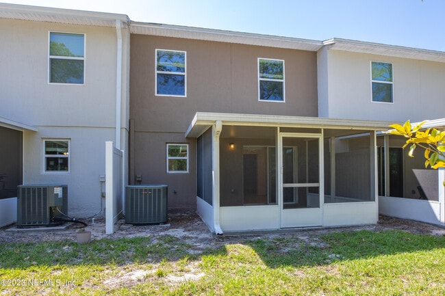 Building Photo - 11657 Hickory Oak Dr