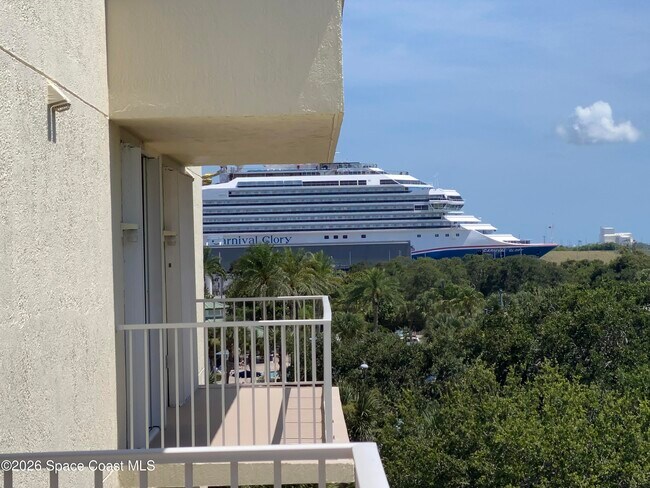 Building Photo - 8951 Lake Dr