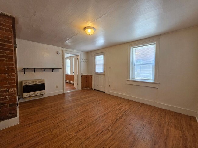 Building Photo - 1038 14th St