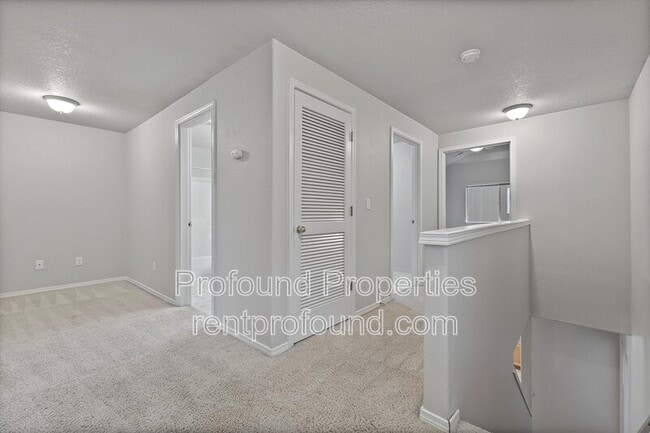 Building Photo - 17634 SW September Ln