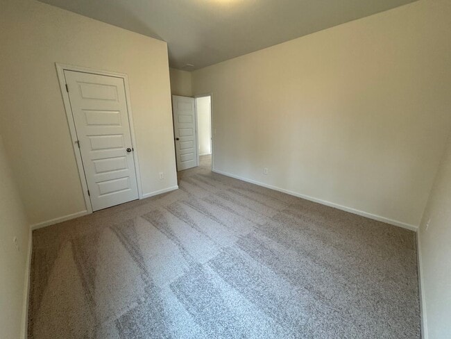 Building Photo - New 3/2.5 House in Armuchee- $1,995