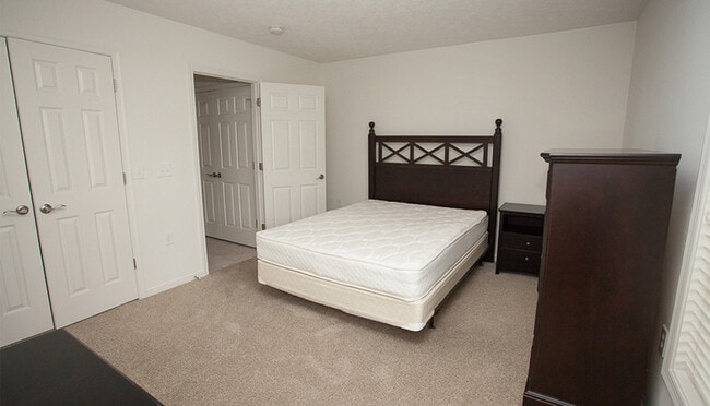 Building Photo - 2111 Purple and Gold Way