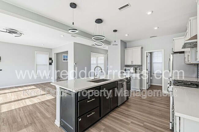 Building Photo - 7941 Nicoson Ln