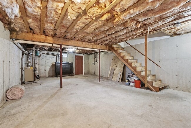 Building Photo - 72 Patterson Rd