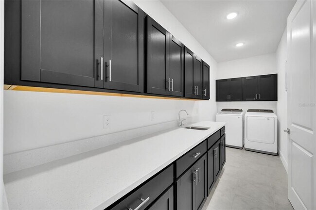 Building Photo - 4387 Renly Ln