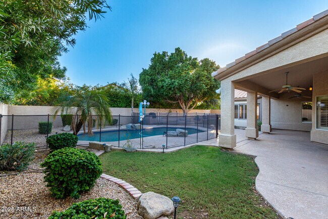 Building Photo - 6401 W Orchid Ln