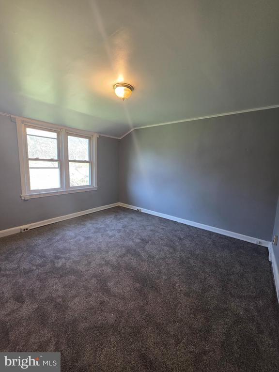 Building Photo - 403 Greenhill Ave